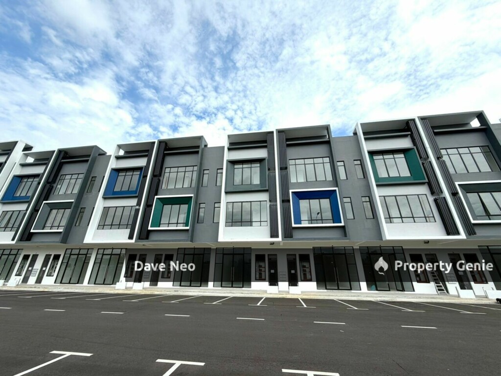 Austin Crest Emerland (Phase 3) • Brand New Shoplot