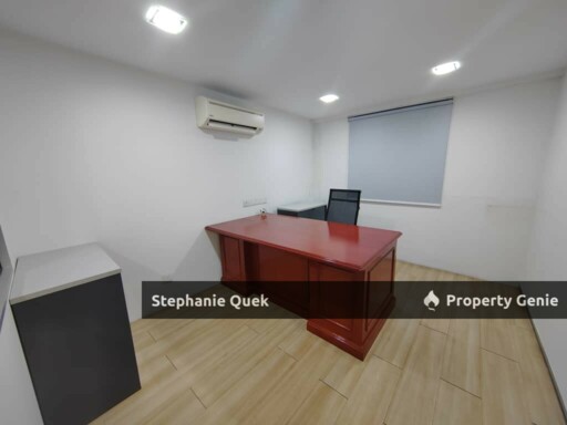 Bandar Bukit Tinggi 2 Klang 2nd Floor Partial Furnished Office For Rent