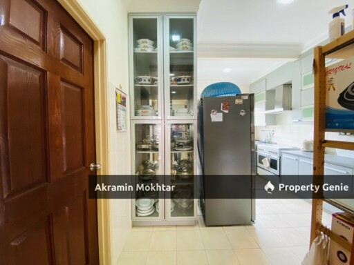 FREEHOLD & RENOVATED | SERING UKAY 2.5 STOREY SUPERLINK