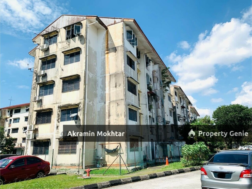 Flat PKNS Block 4 Seksyen 17, Shah Alam