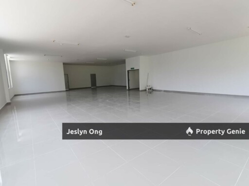 1.5 Storey Detached Factory at Kempas for Rent / Sale