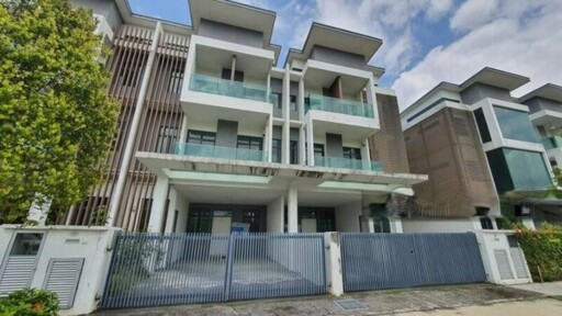 Pool Villas @ Nusaputra