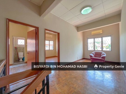 FACING OPEN 2 STOREY CORNER LOT, JALAN PALADIUM, SEKSYEN 7 SHAH ALAM .