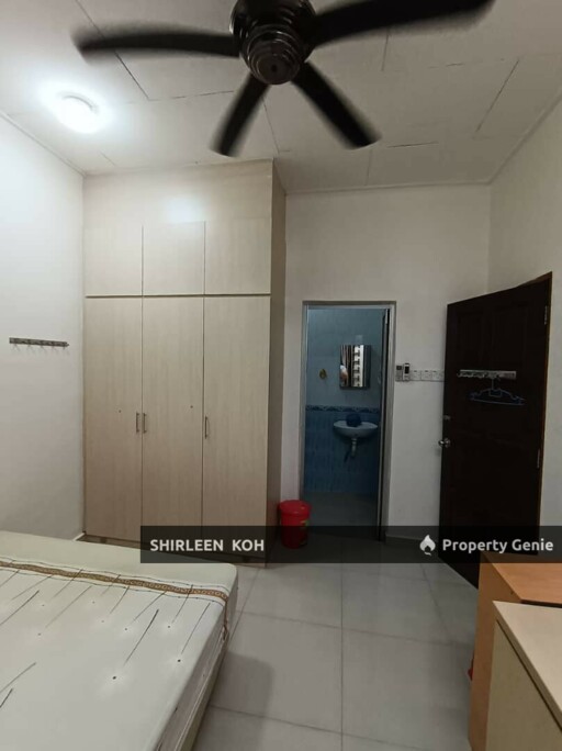 Room for rent at Taman Pelangi @ Johor  Bahru