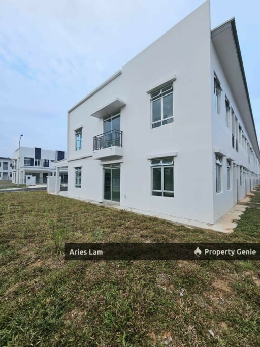 Corner Lot @ Bandar Dato Onn Double Storey Terrace House