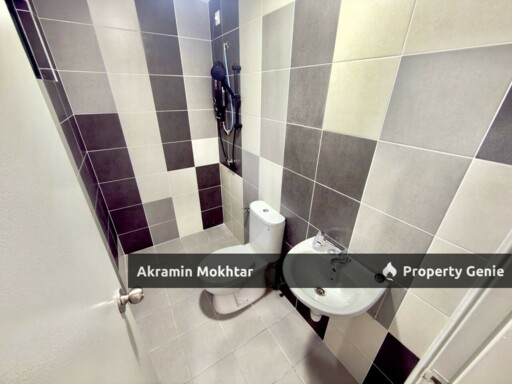 Freehold, Renovated & 2 Parking | Residensi Mutiara Kajang 2, Kajang Selangor  .