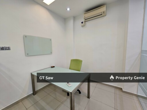 Sri Petaling Office near to LRT and Mall