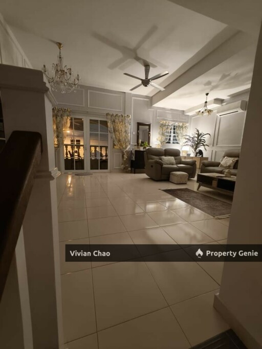 Beautiful Fully Renovated 3Storey Terrace Thompson Pines for Sale