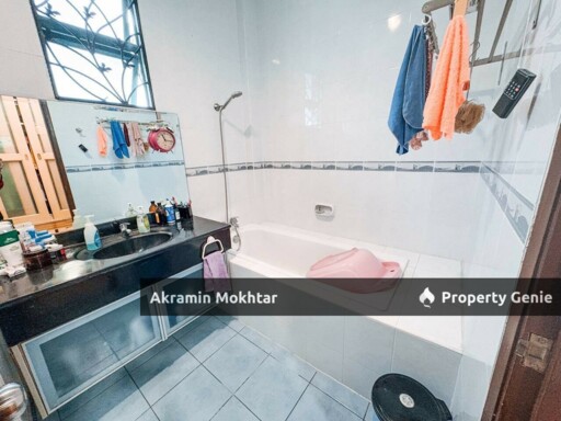 FREEHOLD, CORNER UNIT & RENOVATED | Double Storey Semi-D Taman Andaman Ukay, Ukay Perdana