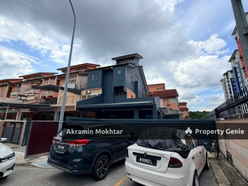 CORNER DOUBLE STOREY TERRACE, VILLA MAS 2, KIPARK SRI UTARA, OFF JALAN IPOH, KUALA LUMPUR.