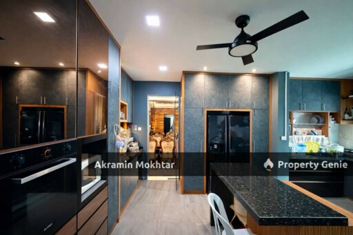 Freehold, Renovated & Partially Furnished | Double Storey Bungalow Saujana Villa, Kajang
