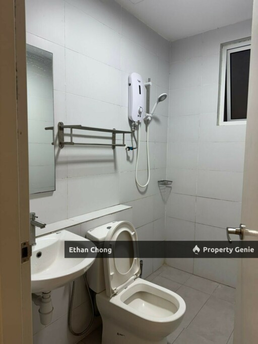 Fully Furnished Room for Rent at Nadayu 801, Shah Alam