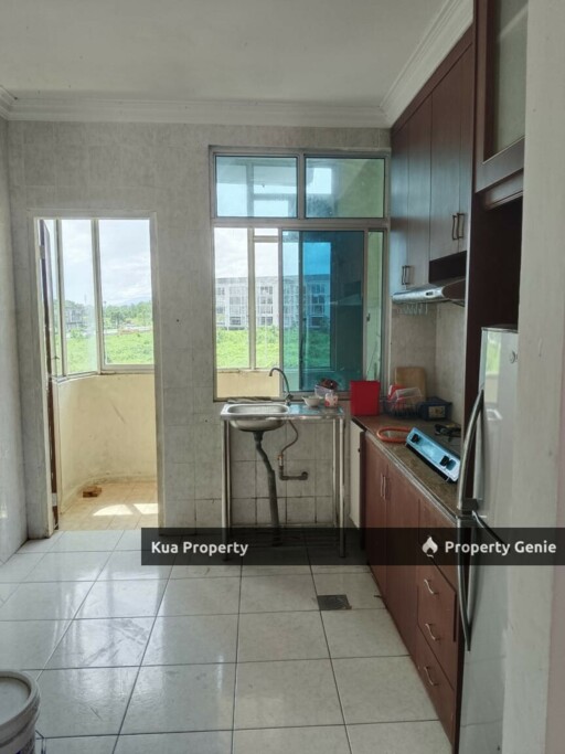 Hibiscus Court