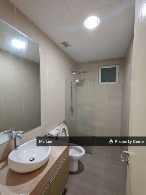 Binjai 8 @ KLCC -Near LRT, Level 32 Facing Troika, Good for investment