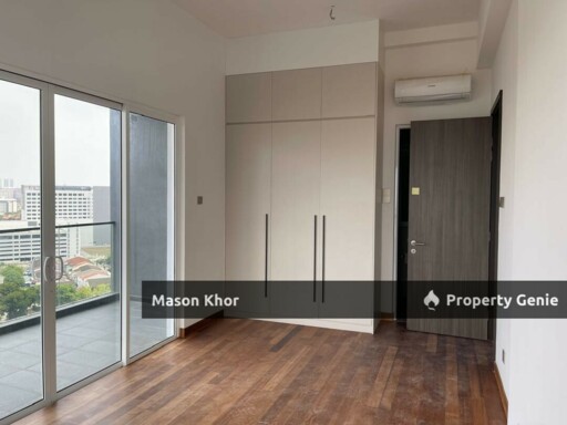 CODRINGTON RESIDENCE CORNER MIDDLE FLOOR SEAVIEW 1615sf 2CP ORIGINAL UNIT GEORGETOWN