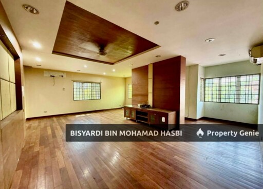 Big Land Corner Lot, Double Storey Semi-D @ Jln Kristal, Seksyen 7, Shah Alam
