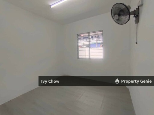 Taman Kluang Barat Low Cost House