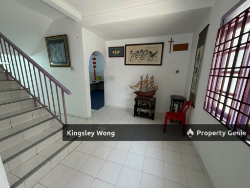 Bercham Double Storey Semi D Chinese Area  Near Lotus Bercham Tasek
