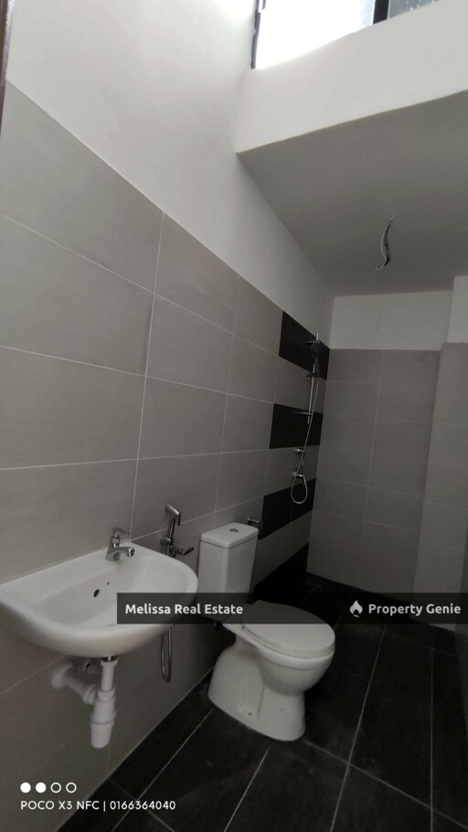 Rumah Subsale Setingkat Baru Untuk Dijual Tanjung Lumpur Kuantan