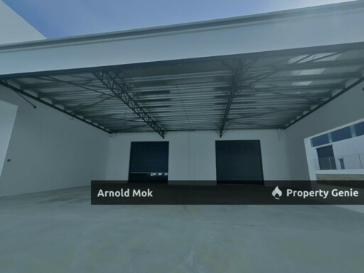 1.5 Storey Detached Factory at Taman Industri Jaya, Skudai for Rent