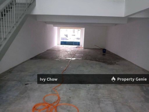 Danga Utama ground Floor for rent