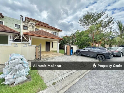 Double Storey Semi D Cluster Cahaya Spk Shah Alam  .