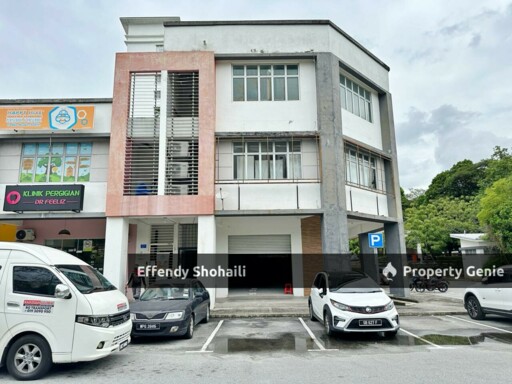 PUTRAJAYA PRESINT 11 SHOP OFFICE CORNER