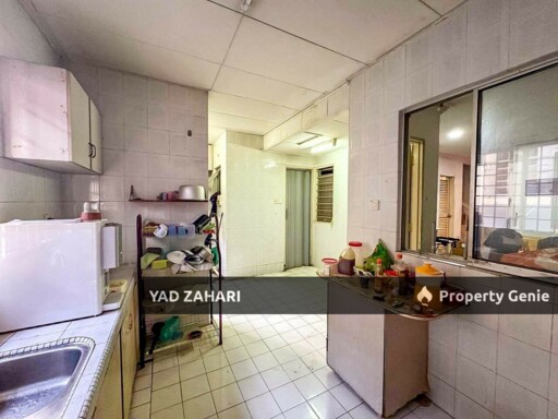 Seksyen 9, Shah Alam | 2-Storey Terrace 4 Bedrooms | RM650K - Facing Open, Spacious Porch & Extended Kitchen