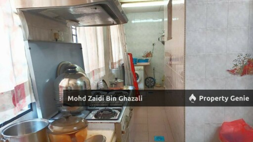 Corner Double Storey Terrace at Bukit Jelutong, Selangor