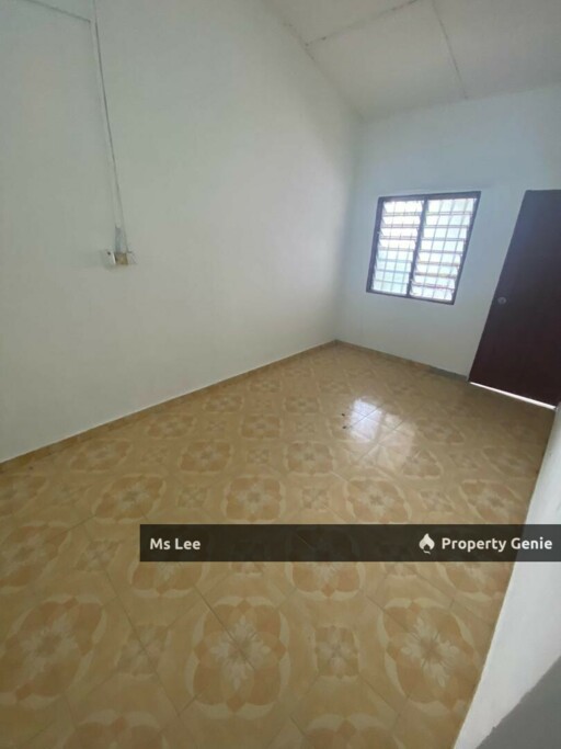1 storey house-Taman Jayamas (Taman Cuepacs) @ Seremban-Ready Now