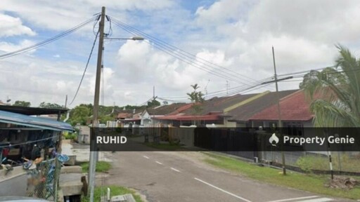 Taman Daya Single Storey Terrace Corner Lot with Extra Land  FOR SALE  Taman Daya, Johor Bahru [CORNER LOT] SINGLE STOREY TERRACE HOUSE   SELLING PRICE : RM680,000    PROPERTY DETAILS  LOCATION : Jala