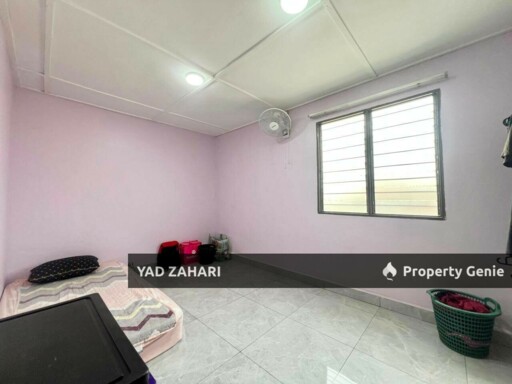 Seksyen 17, Shah Alam | 2-Storey Terrace 3 Bedrooms | RM420K - Cheapest, Fully Reno & Near Surau