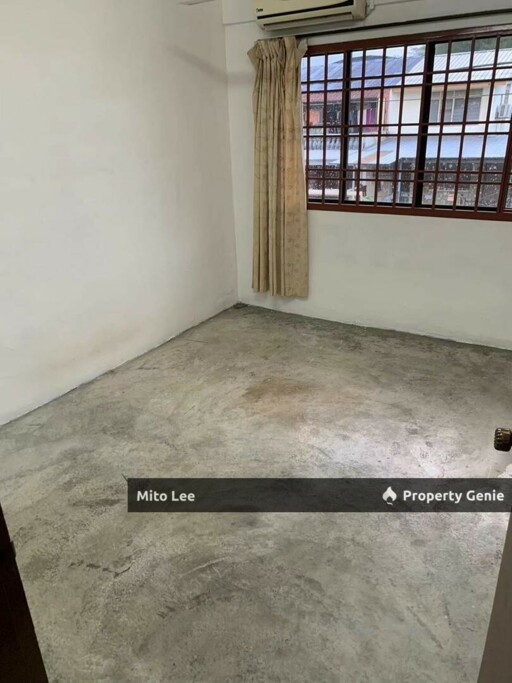 Johor Jaya Low Cost House For Sale!!