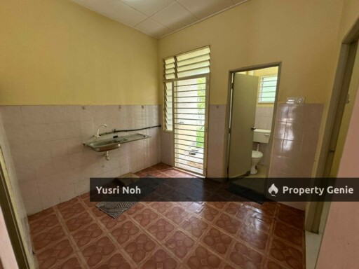 Corner Lot 1-Storey Terrace Taman Lestari Permai, Seri Kembangan