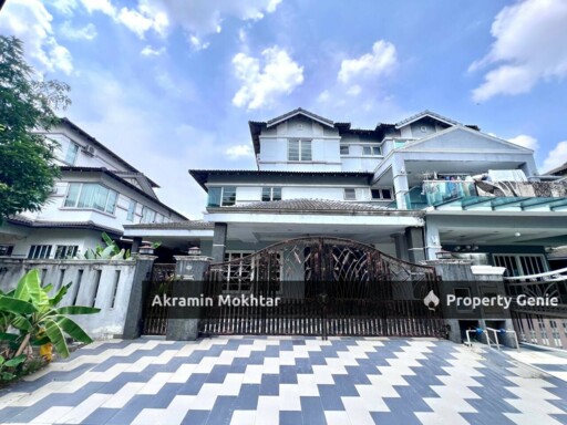 Freehold & Renovated | 2.5 Storey Semi Detached House @ Subang Alam, Seksyen 27, Shah Alam