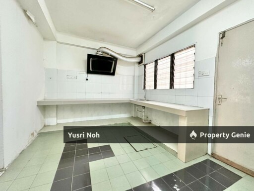 3 Storey Terrace Taman Dagang, Ampang