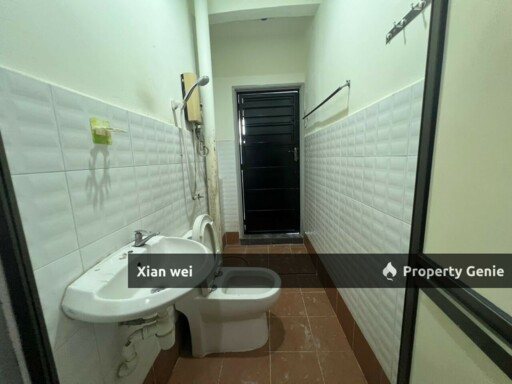 🏡 Double Storey Terrace @ Taman Sri Pulai Perdana