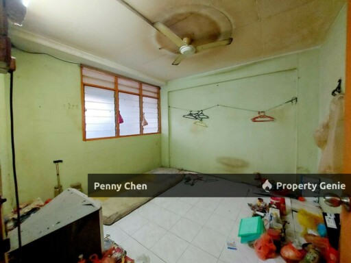 Bercham Flat @ Taman Pakatan, Berdekatan Econsave, Unit dgn Berjubin Lantai