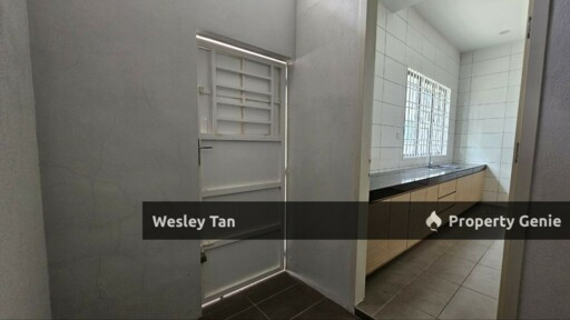 One Krubong Below Value 2 Storey Terrace Freehold Partly Furnished 4br