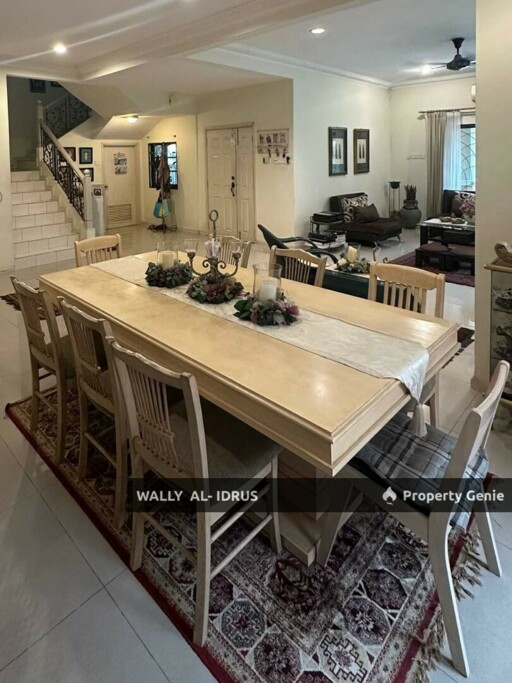 Semi D Renovated with Extra Large Land @ Section 7 Shah Alam