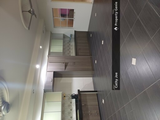 DOUBLE STOREY SEMI D CORNER SPACIOUS HOUSE FOR SALE