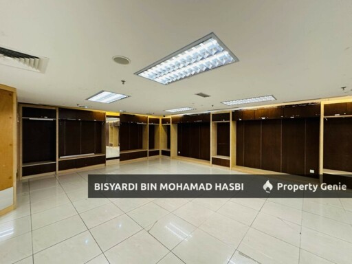 Jangan Lepaskan Bangunan Komersial 5 Tingkat Berlif di Bukit Baru Melaka – Prime Corner Facing Main Road! ROI Tinggi & Lokasi Paling Strategik!