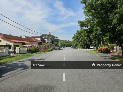 3 Storey Taman Intan Kajang Partially Furnished Bungalow For Rent