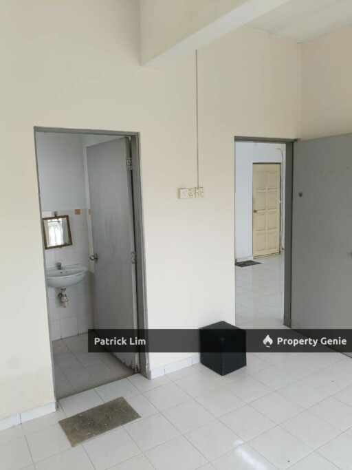 Pangsapuri Cheng Ria Block F (For Sale)