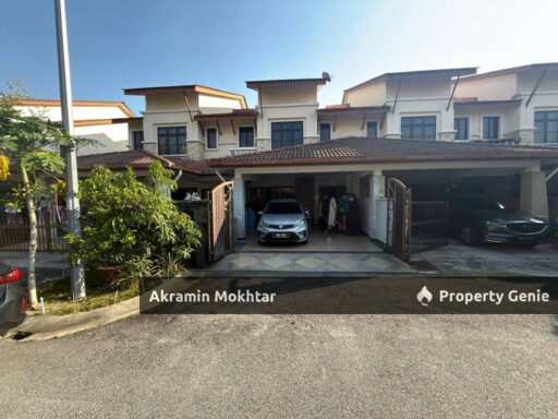 Renovated & Extended | Double Storey Terrace Intermediate ,Bandar Nusaputra