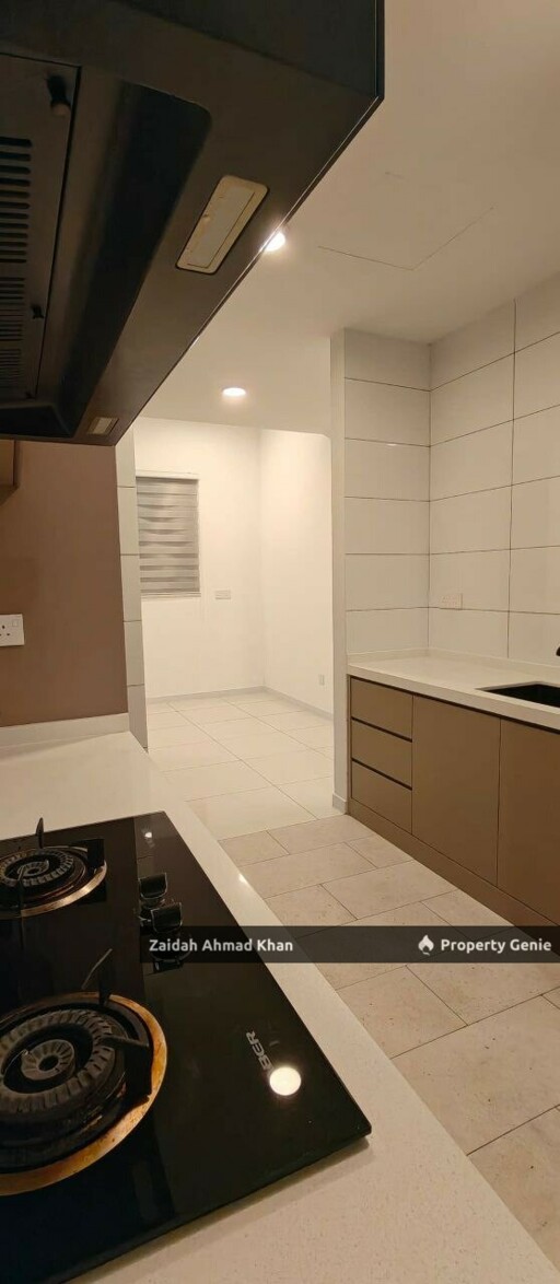 THE VALLEY SKYSIERRA SETIAWANGSA END UNIT 3 BEDROOM 3 BATHROO 2 CAR PARK PARTLY FURNISHED WITH BALCONY