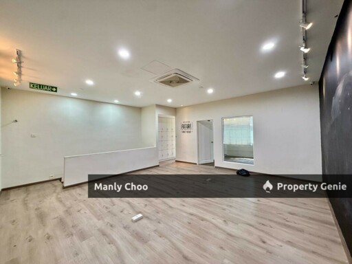 RENOVATED Double Storey Shop Office Taman Tasik Utama Ayer Keroh MITC