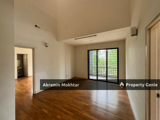 FREEHOLD & END LOT |  2 STOREY SUPERLINK HOUSE ILTIZAM ALAM SARI BANGI