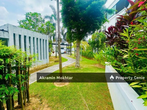 Freehold, Facing Open & Partially Furnished | 2 Storey SemiD Beethoven, Symphony Hills Cyberjay