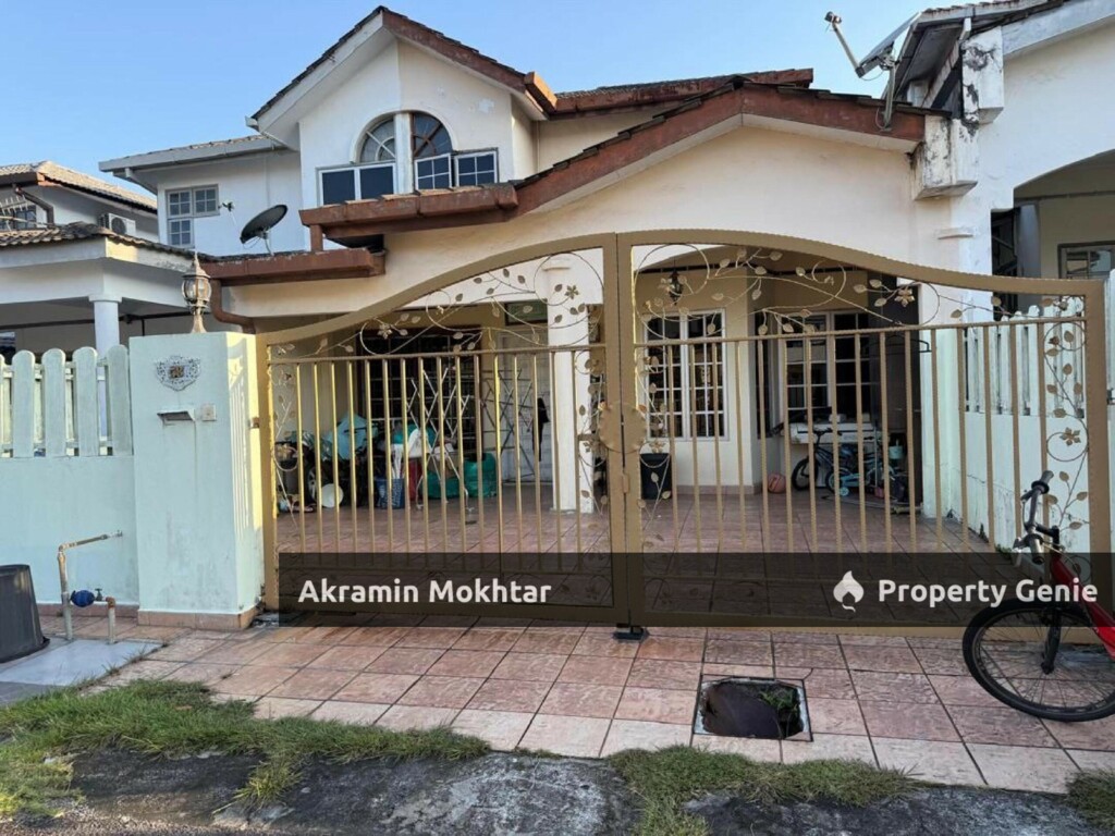 Freehold & Extended | 1.5 Storey Terrace House @ Jalan USJ 3, Subang Jaya, Selangor